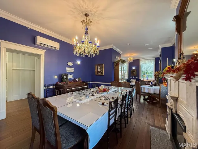 $899,000 | 78 North Main Street, Ste. Genevieve, MO 63670