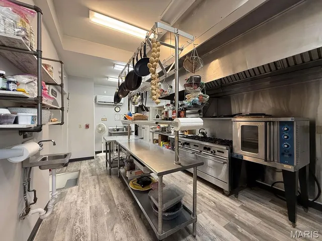 $899,000 | 78 North Main Street, Ste. Genevieve, MO 63670