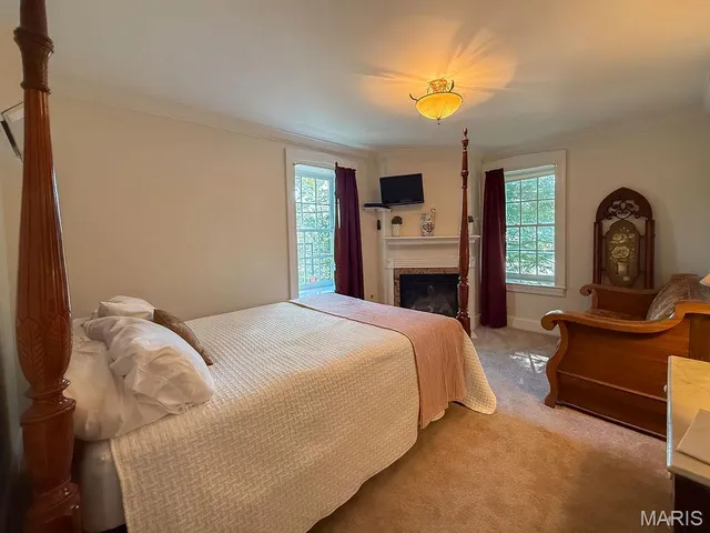 $899,000 | 78 North Main Street, Ste. Genevieve, MO 63670