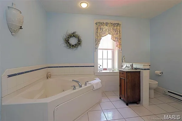 $899,000 | 78 North Main Street, Ste. Genevieve, MO 63670