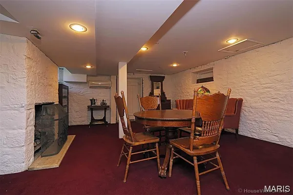 $899,000 | 78 North Main Street, Ste. Genevieve, MO 63670