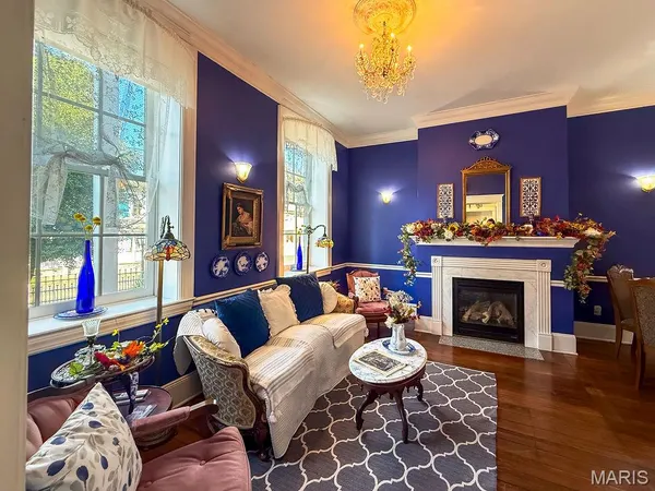 $899,000 | 78 North Main Street, Ste. Genevieve, MO 63670