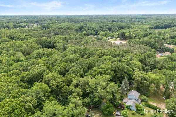 $179,900 | 13625 Krauskopf Road Northeast, Sparta, MI 49345