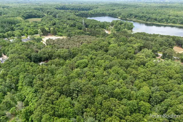 $194,900 | 13625 Krauskopf Road Northeast, Sparta, MI 49345