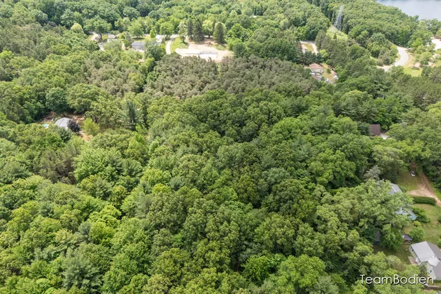 $194,900 | 13625 Krauskopf Road Northeast, Sparta, MI 49345