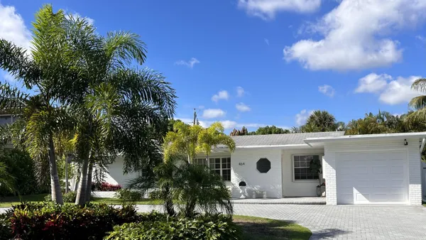 $5,500 | 464 Northwest 11th Street, Boca Raton, FL 33432