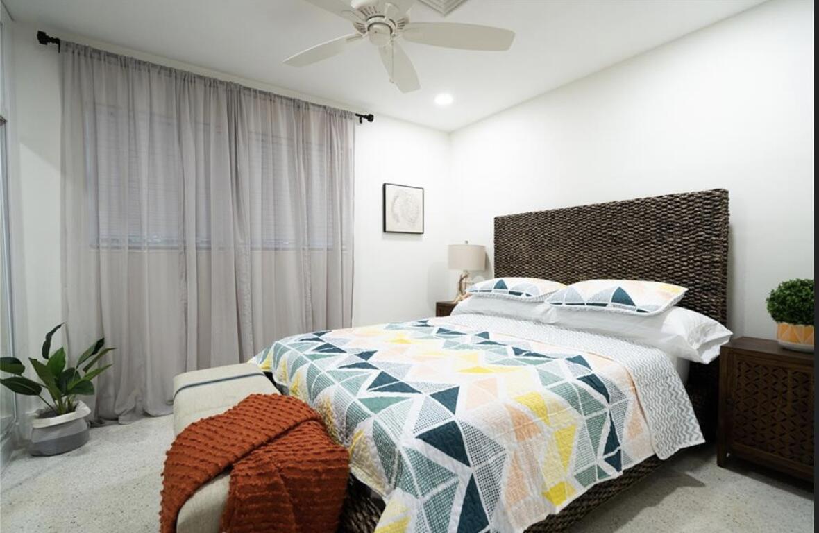 464 Northwest 11th Street Boca Raton, FL 33432 - Photo 14 of 19 Guest Bedroom #3 1