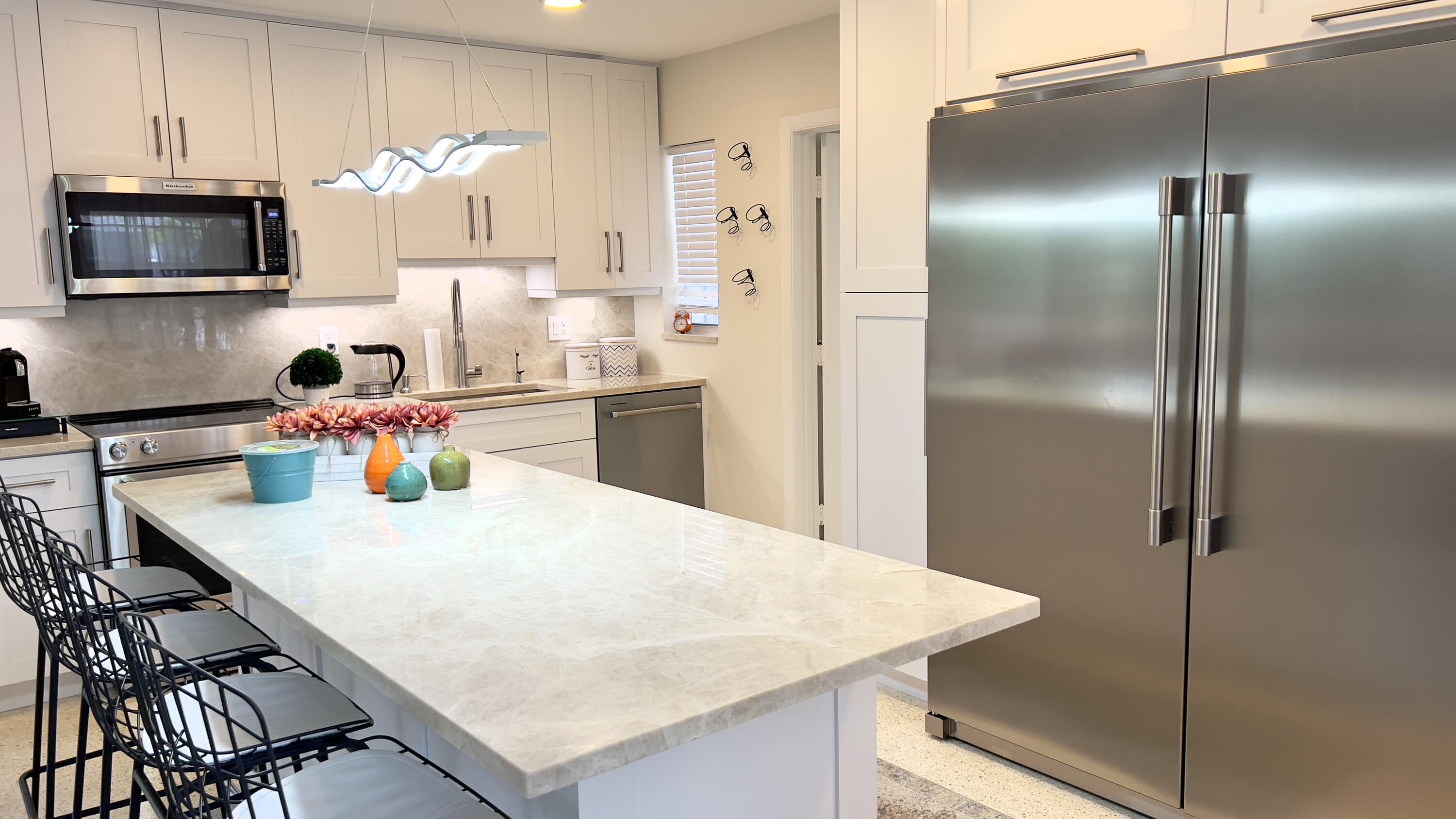 464 Northwest 11th Street Boca Raton, FL 33432 - Photo 3 of 19 Kitchen 2