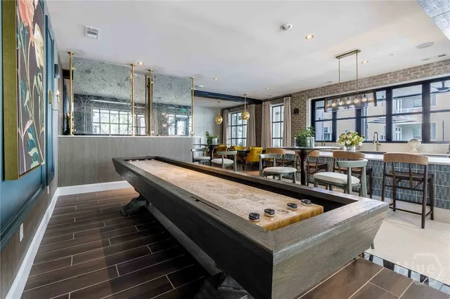 $2,369 | 1150 East Perry Lane, Unit B3, Savannah, GA 31401