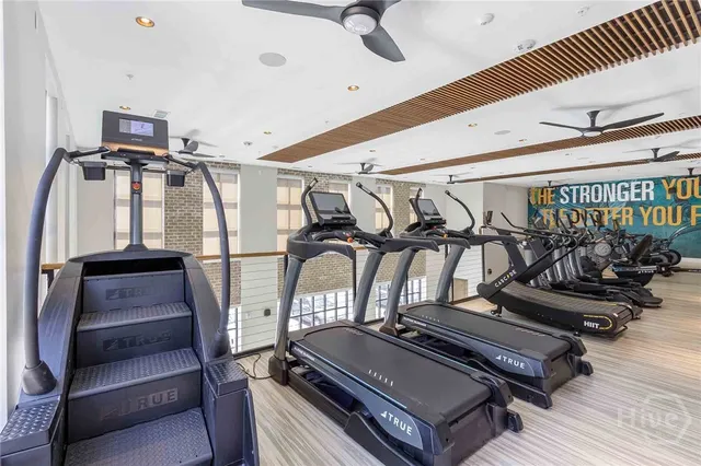 $2,369 | 1150 East Perry Lane, Unit B3, Savannah, GA 31401