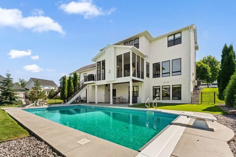 $2,095,000 | 5860 Club Valley Road, Excelsior, MN 55331