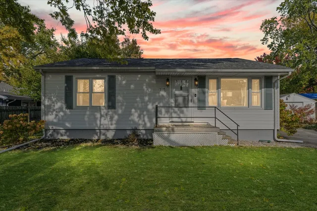 $189,900 | 1608 Sheridan Road, Champaign, IL 61821