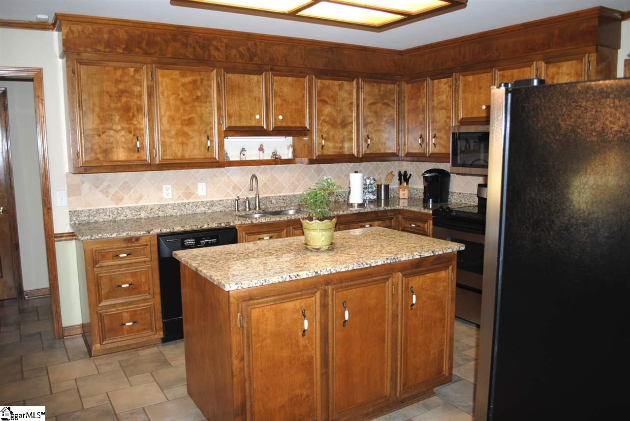 202 Water Mill Road Greer, SC 29650 - Photo 11 of 32 Gallery Image 11