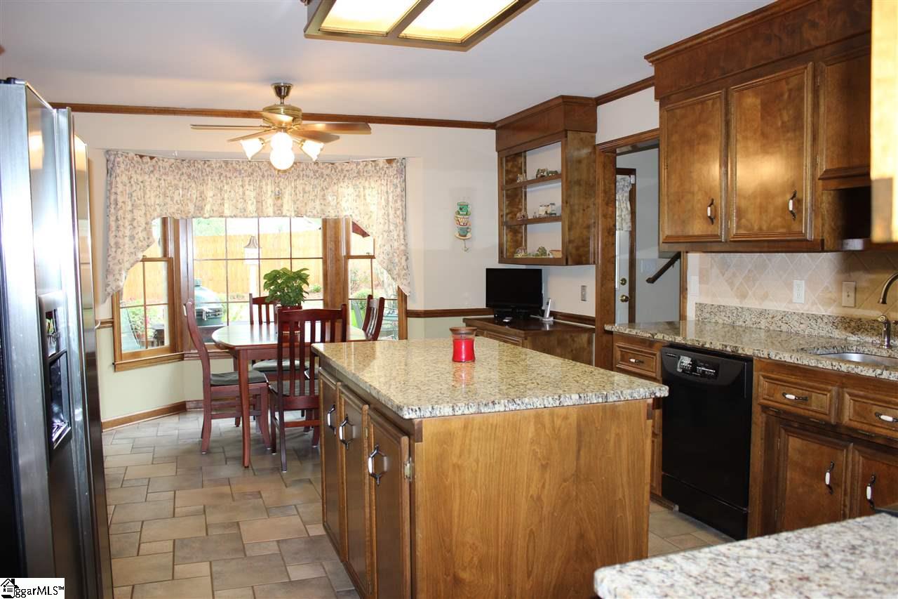 202 Water Mill Road Greer, SC 29650 - Photo 9 of 32 Gallery Image 9