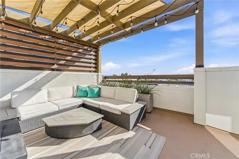 $1,698,000 | 1650 Topanga, Costa Mesa, CA 92627