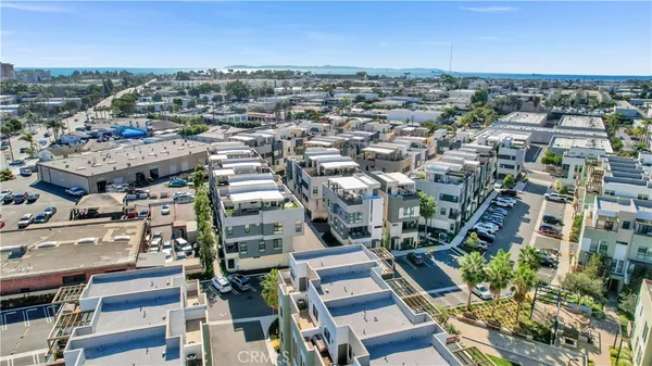 $1,698,000 | 1650 Topanga, Costa Mesa, CA 92627