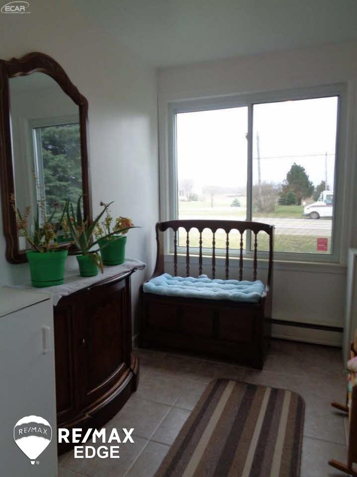 8063 East Bristol Road Davison, MI 48423 - Photo 4 of 31 21278655-3.JPG