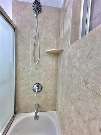 $3,300 | 809 Palisade Avenue, Unit 1, Union City, NJ 07087