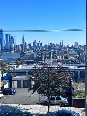 $3,300 | 809 Palisade Avenue, Unit 1, Union City, NJ 07087