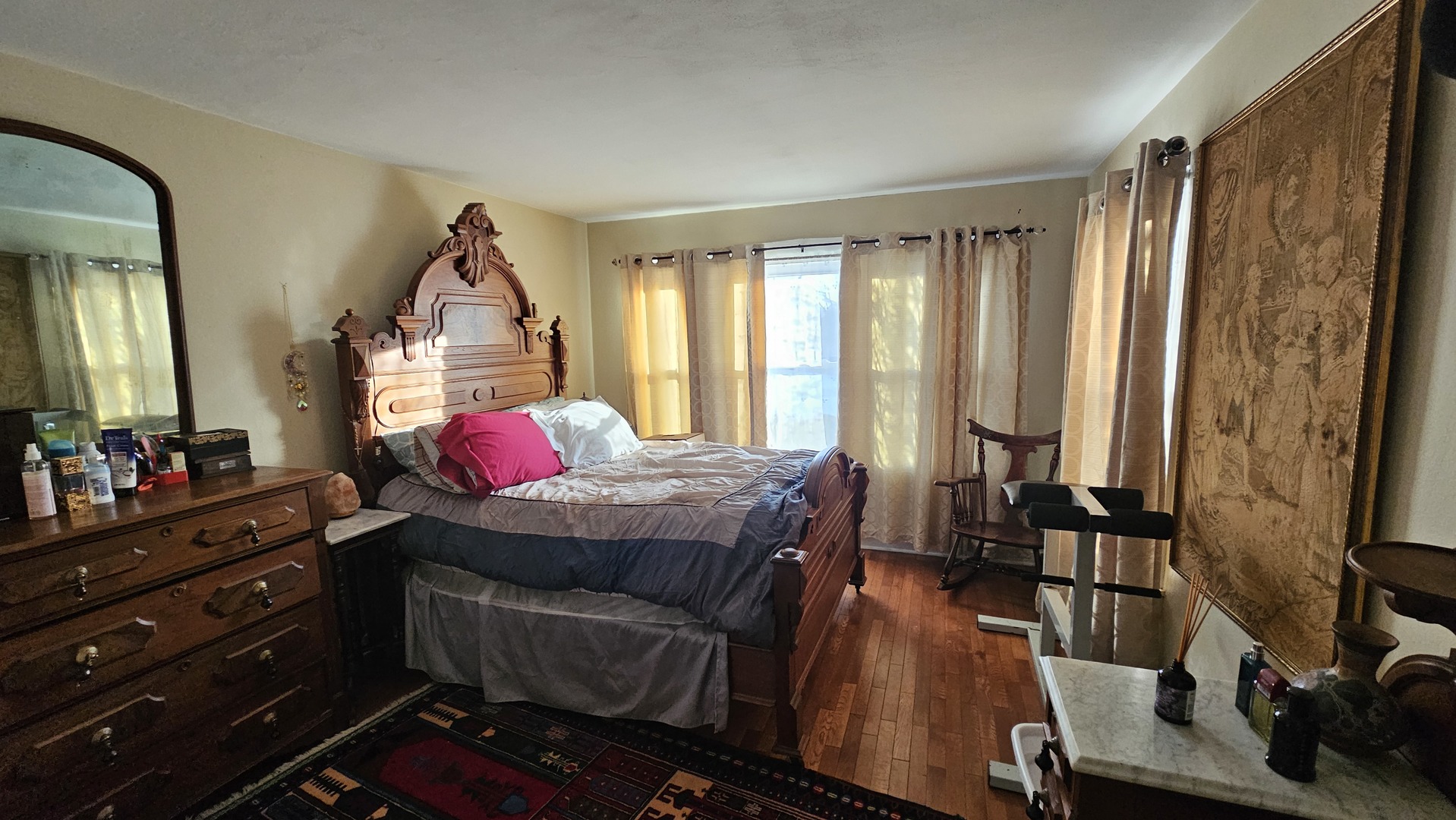 1124 Jackson Court Waukegan, IL 60085 - Photo 13 of 17 a bedroom with a bed window and dresser