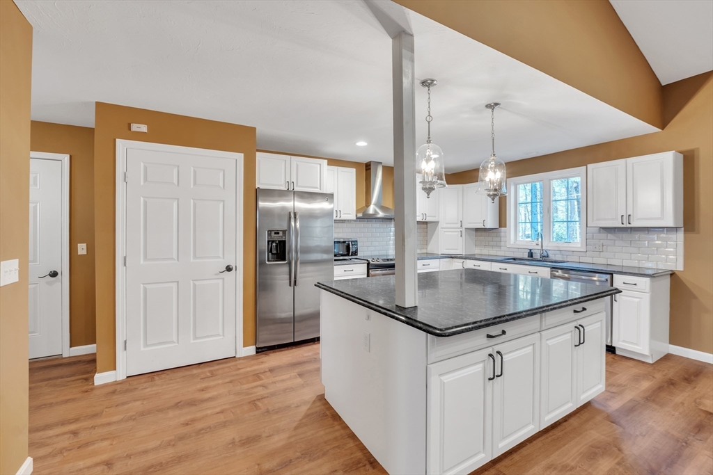 708 Spring Street Winchendon, MA 01475 - Photo 5 of 36 Gallery Image 5