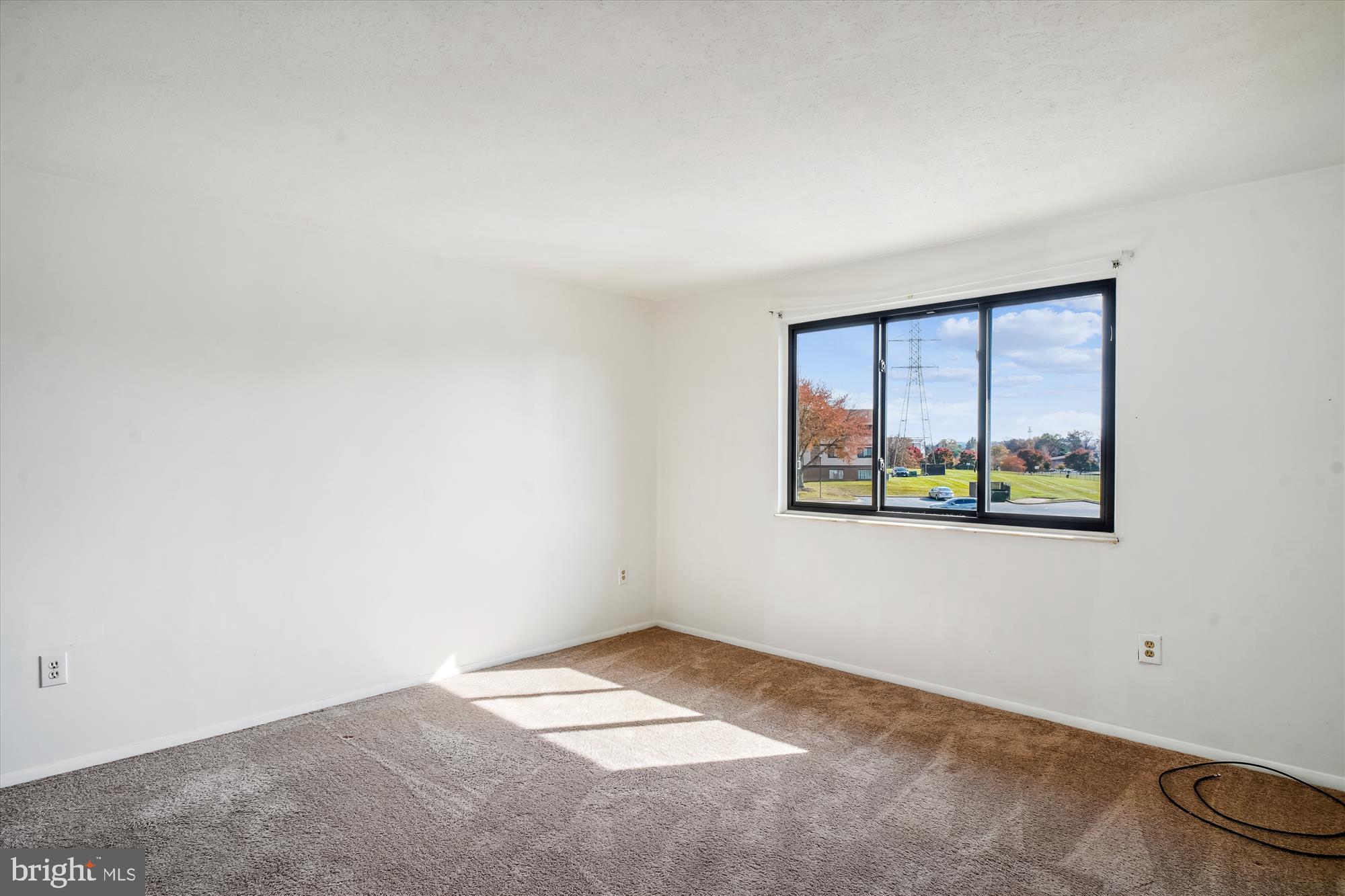 701 Heather Ridge Drive, Unit 16M Frederick, MD 21702 - Photo 14 of 29 Primary Bedroom