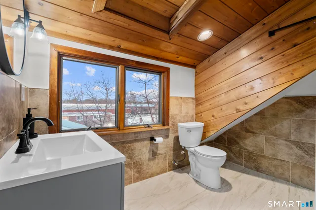 $4,200 | 33 Douglas Avenue, Unit 2, Stamford, CT 06906