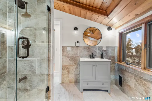 $4,200 | 33 Douglas Avenue, Unit 2, Stamford, CT 06906