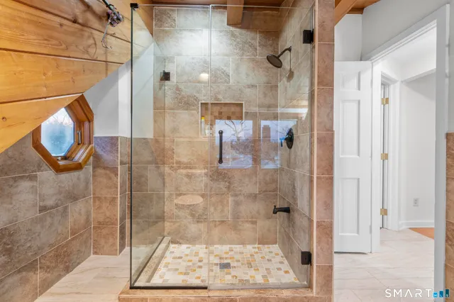 $4,200 | 33 Douglas Avenue, Unit 2, Stamford, CT 06906