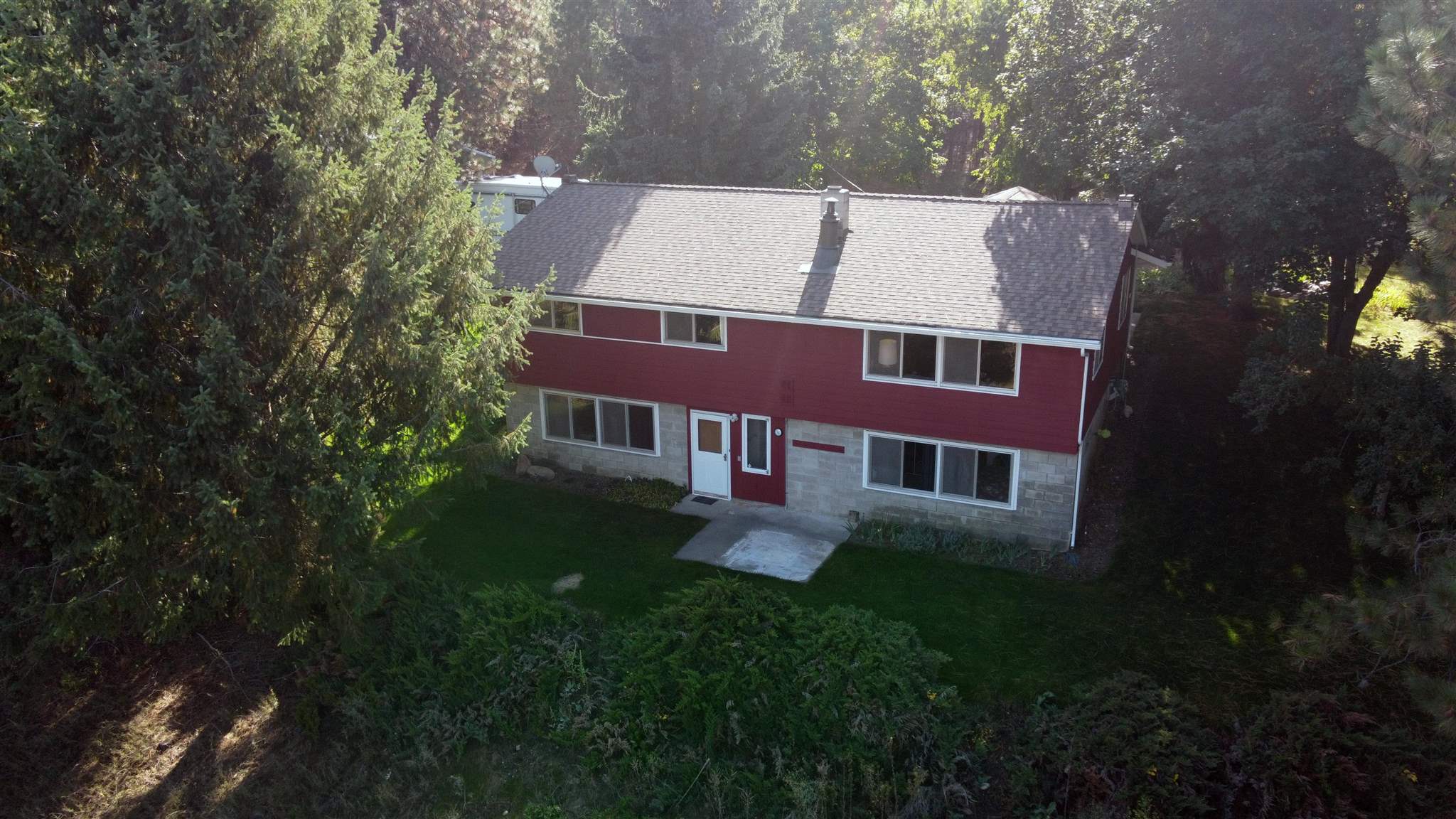 3009 East Woolard Road Colbert, WA 99005 - Photo 3 of 32