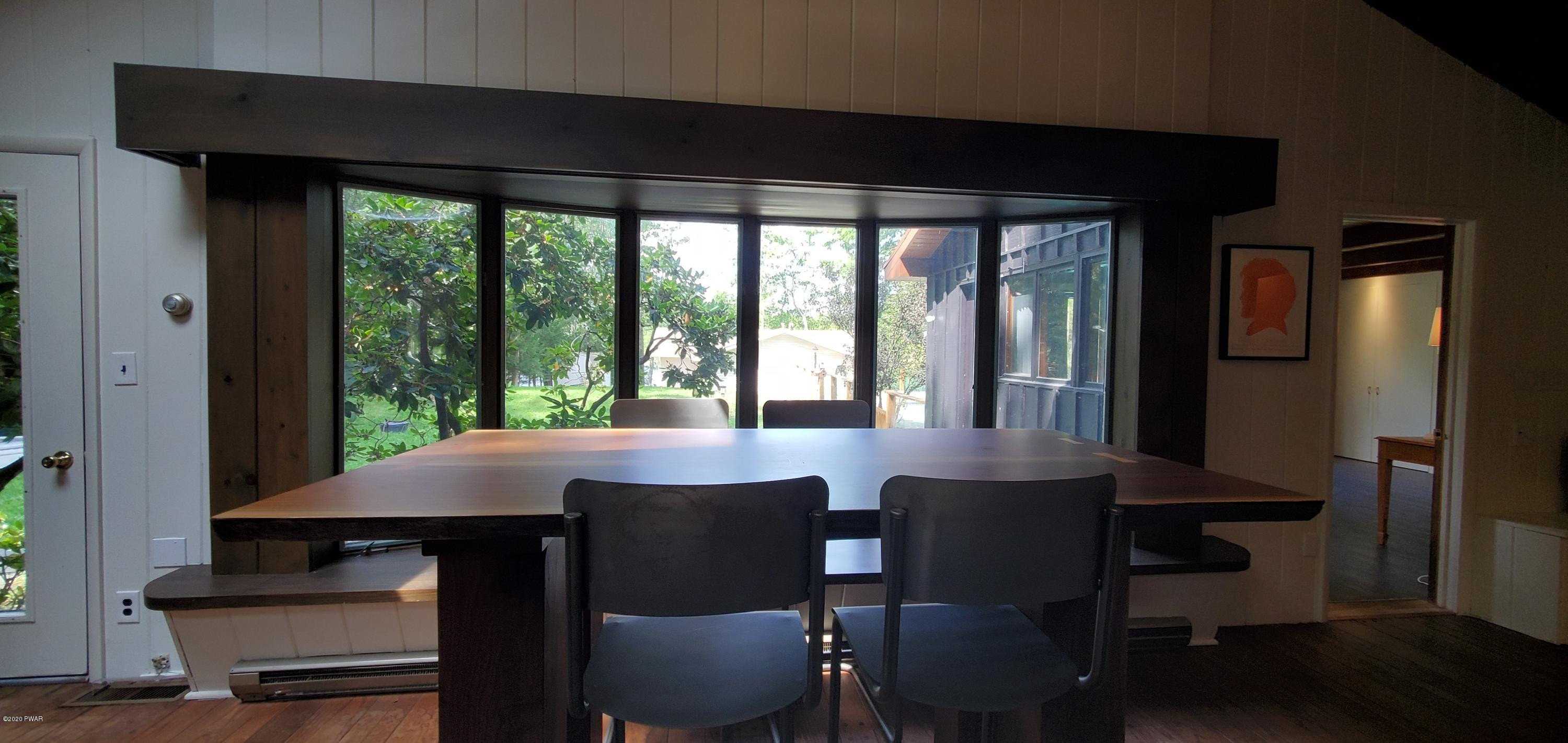 101 Slaymaker Road Milford, PA 18337 - Photo 12 of 71 Dining Area