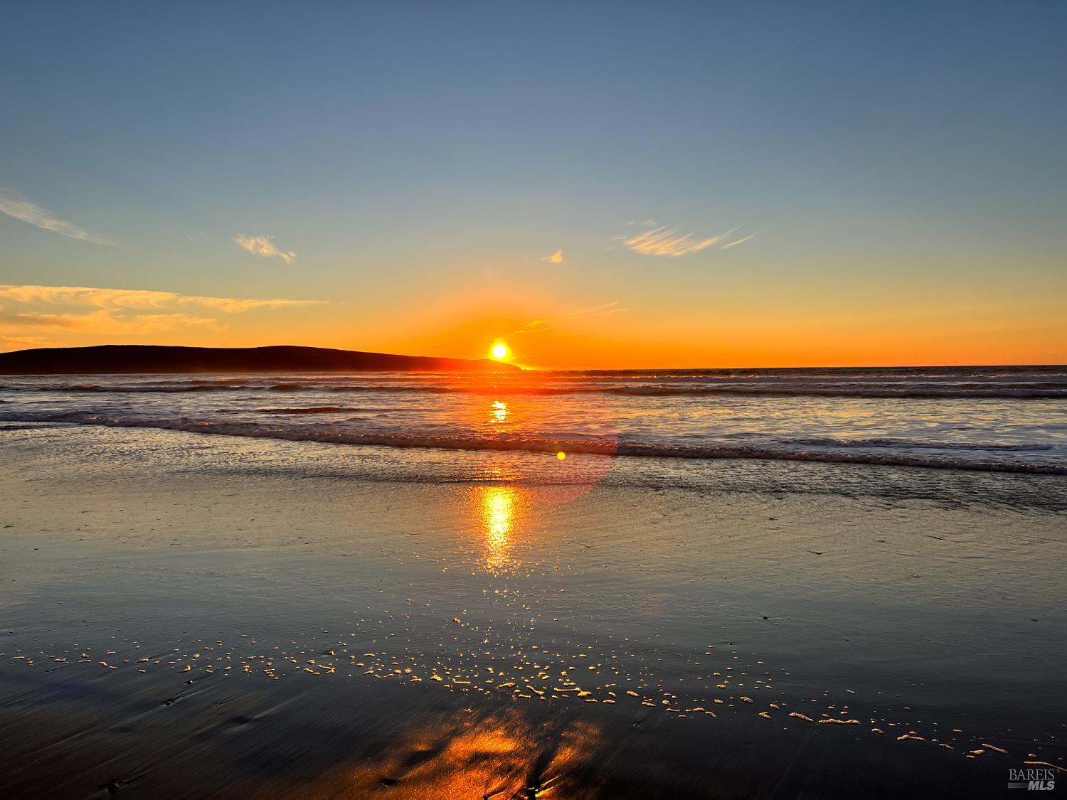 75 Ocean View Avenue Dillon Beach, CA 94929 - Photo 29 of 30 a view of an ocean