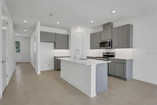 $2,300 | 31825 Kestrel Calling Drive, Wesley Chapel, FL 33545