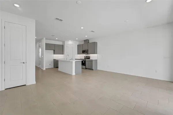 $2,300 | 31825 Kestrel Calling Drive, Wesley Chapel, FL 33545
