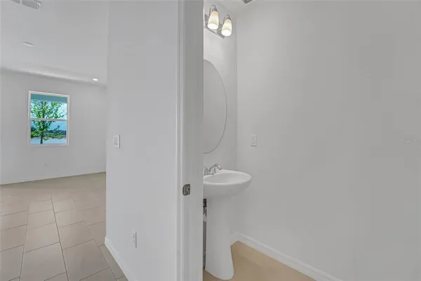 $2,300 | 31825 Kestrel Calling Drive, Wesley Chapel, FL 33545