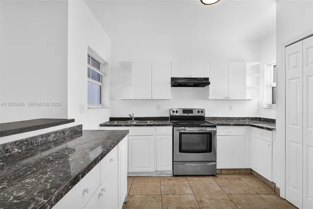 $298,000 | 636 Southwest 7th Terrace, Florida City, FL 33034