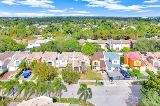 $298,000 | 636 Southwest 7th Terrace, Florida City, FL 33034