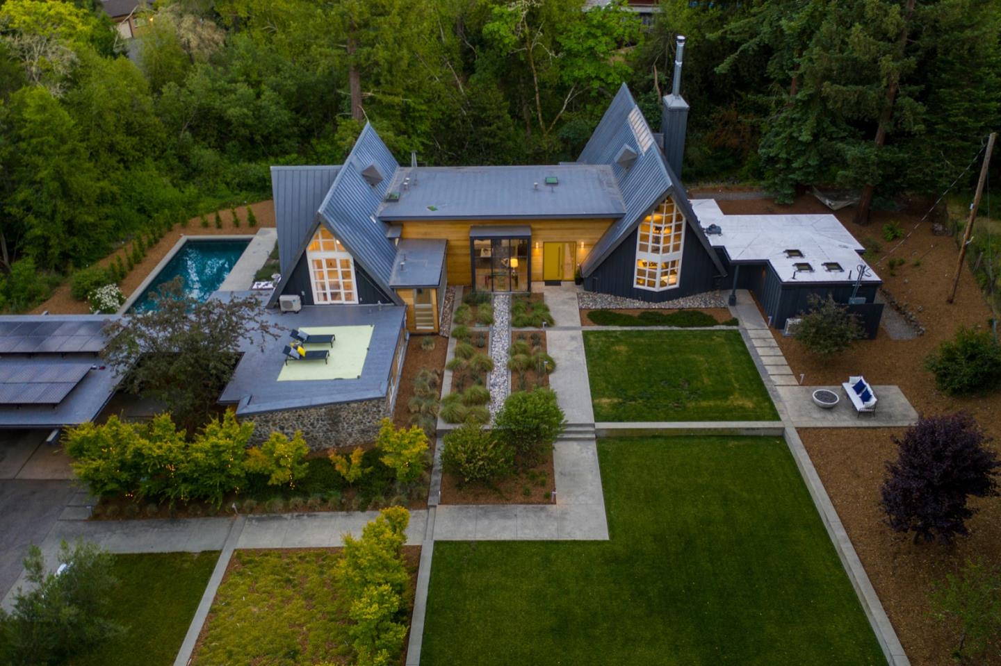 135 Willowbrook Drive Portola Valley, CA 94028 - Photo 3 of 50 an aerial view of a house