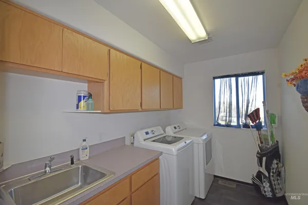 $615,000 | 2016 Pleasant View Court, Clarkston, WA 99403