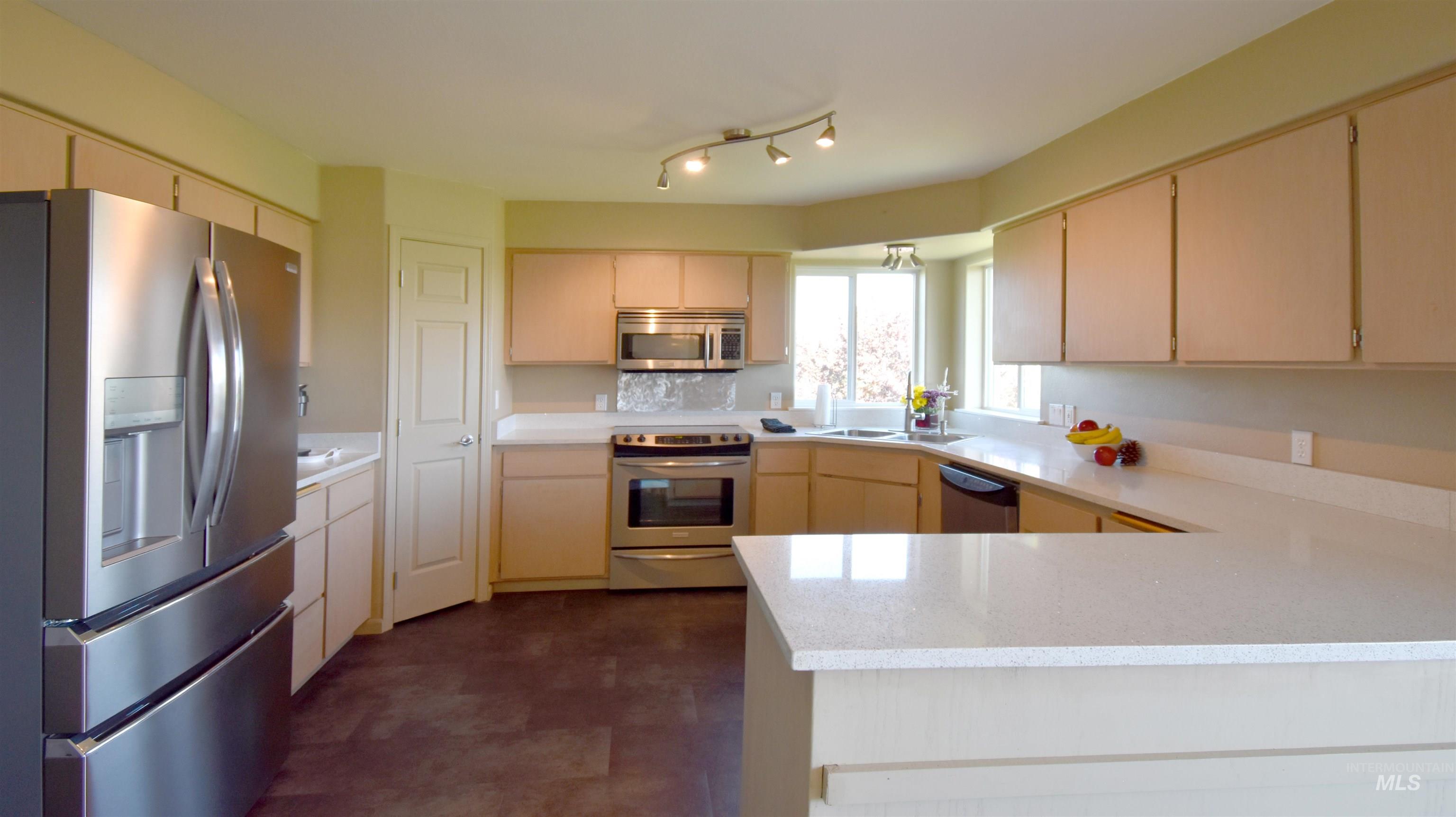 2016 Pleasant View Court Clarkston, WA 99403 - Photo 10 of 43