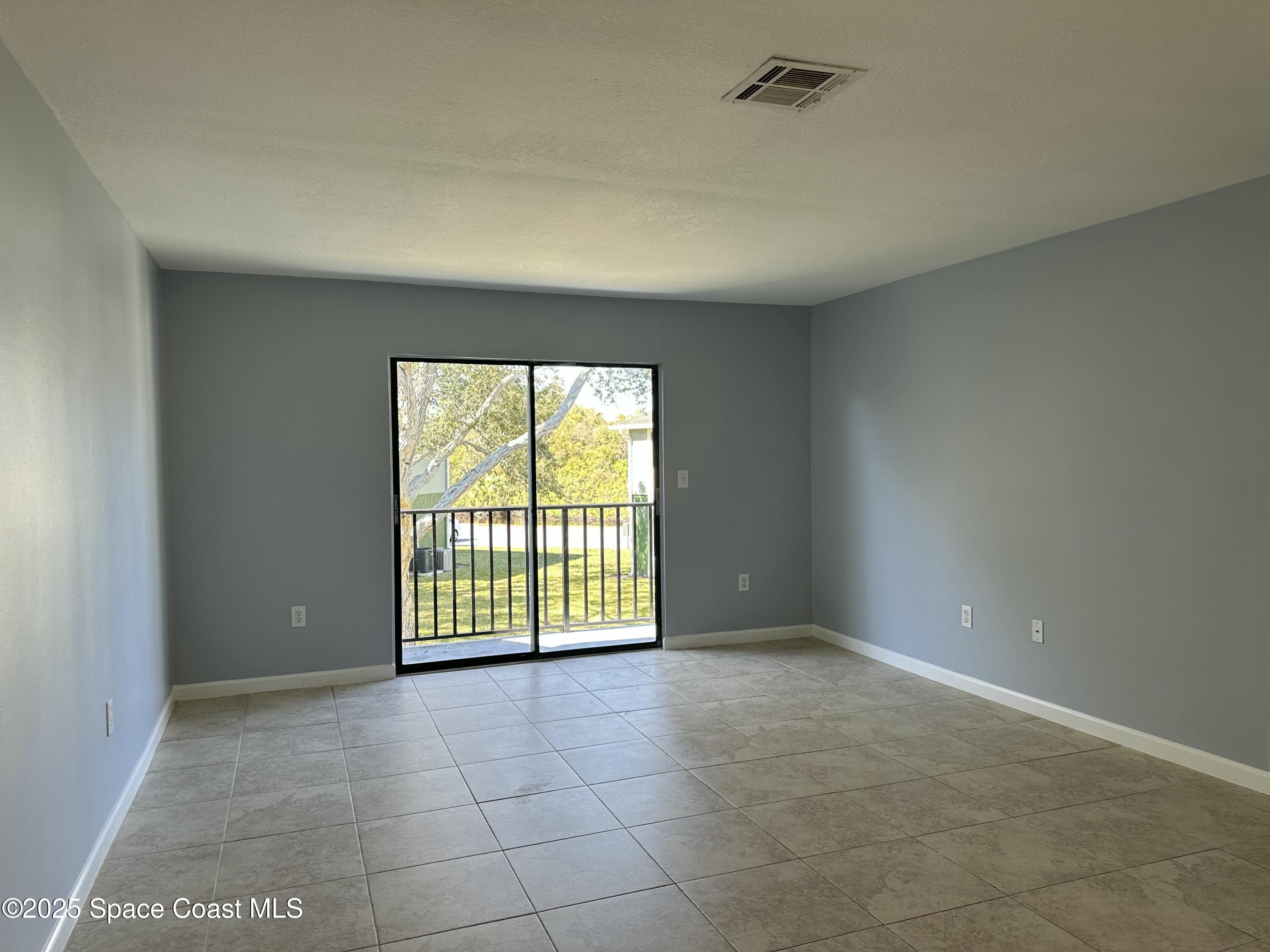 2242 Flower Tree Circle Melbourne, FL 32935 - Photo 2 of 10 tempImageKyfENB