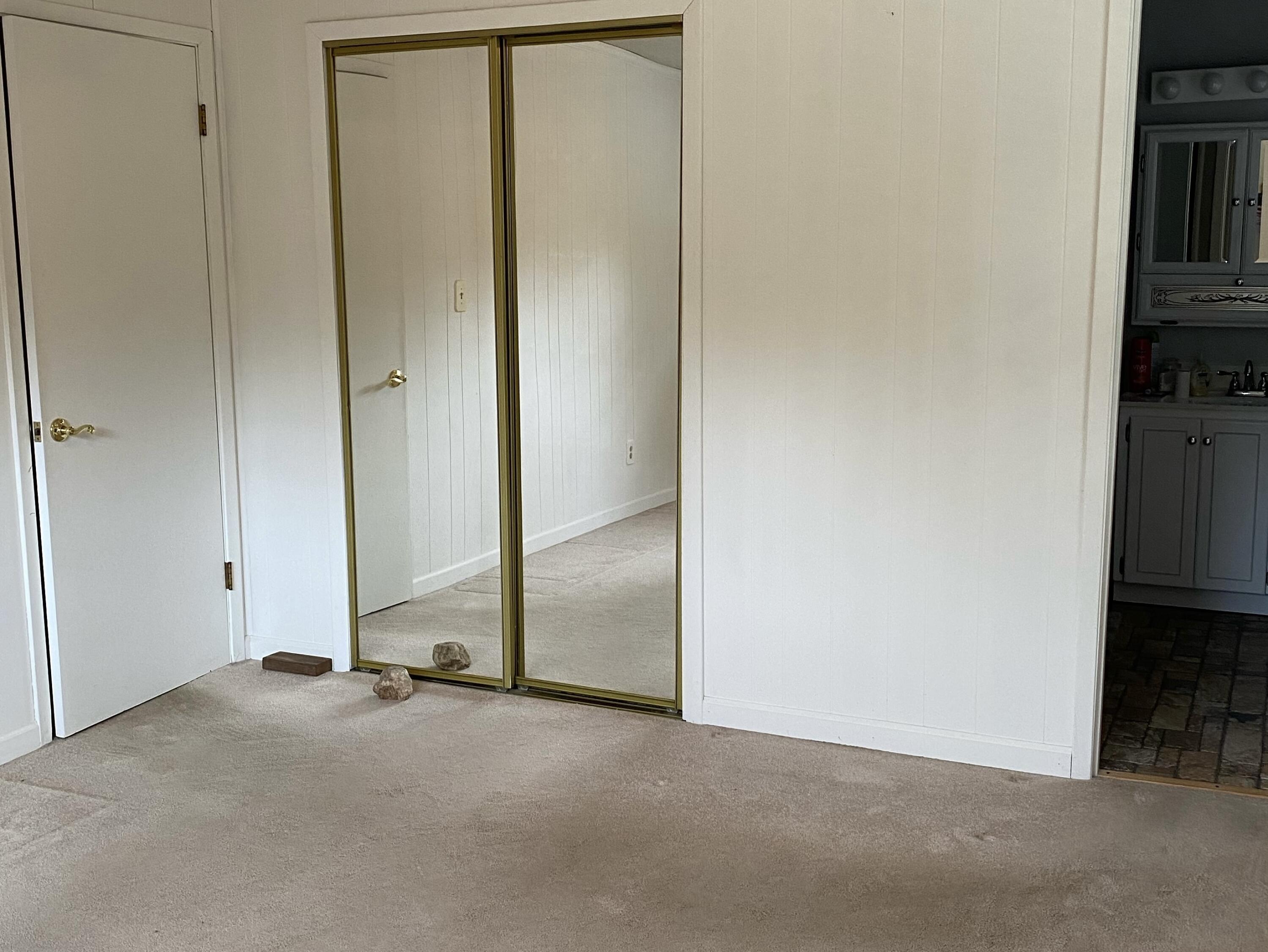 186 McLaughlin Road Milton, FL 32570 - Photo 23 of 26 an empty room with closet