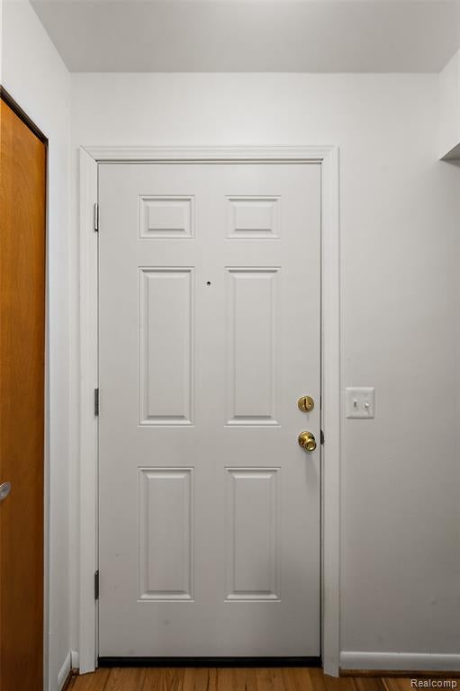 384 West Drahner Road, Unit B8 Oxford, MI 48371 - Photo 4 of 32 Gallery Image 4