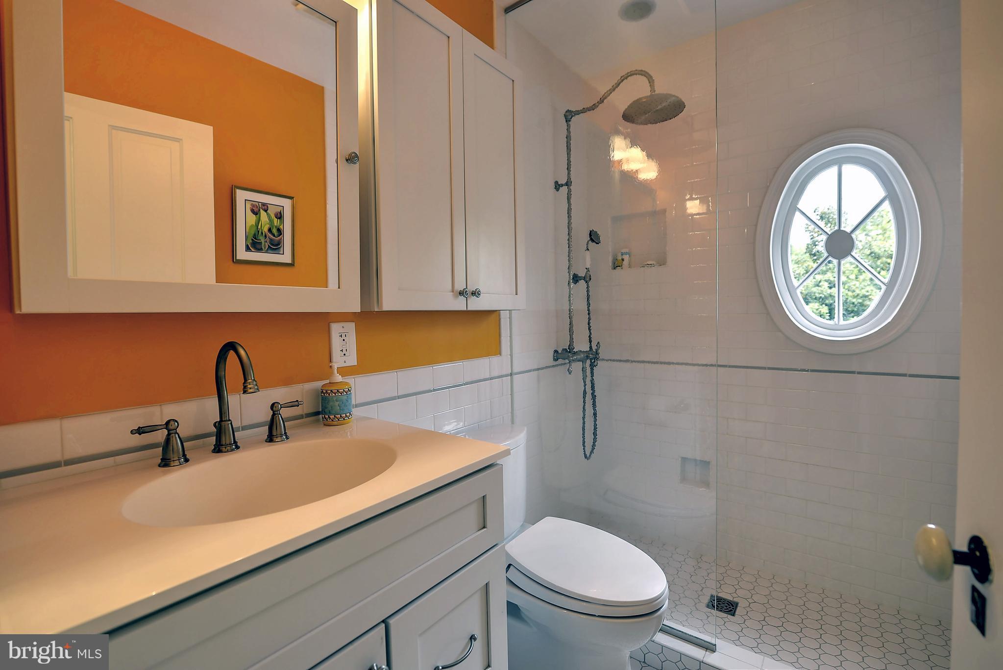 6305 Broad Branch Road Chevy Chase, MD 20815 - Photo 17 of 30 Bath