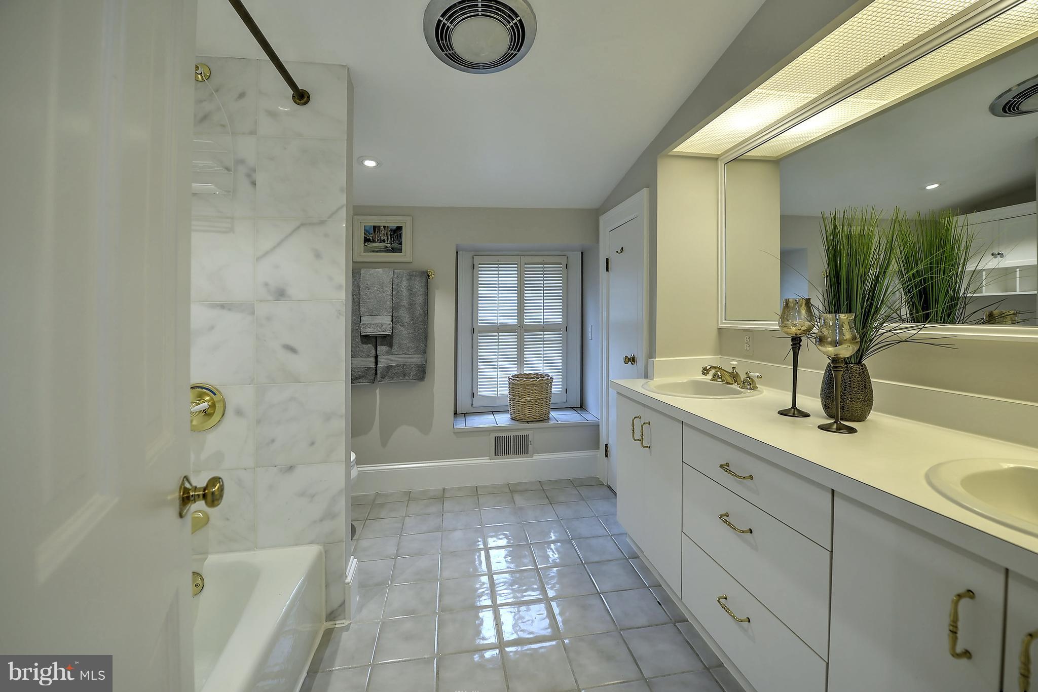 6305 Broad Branch Road Chevy Chase, MD 20815 - Photo 24 of 30 Bath (Master)