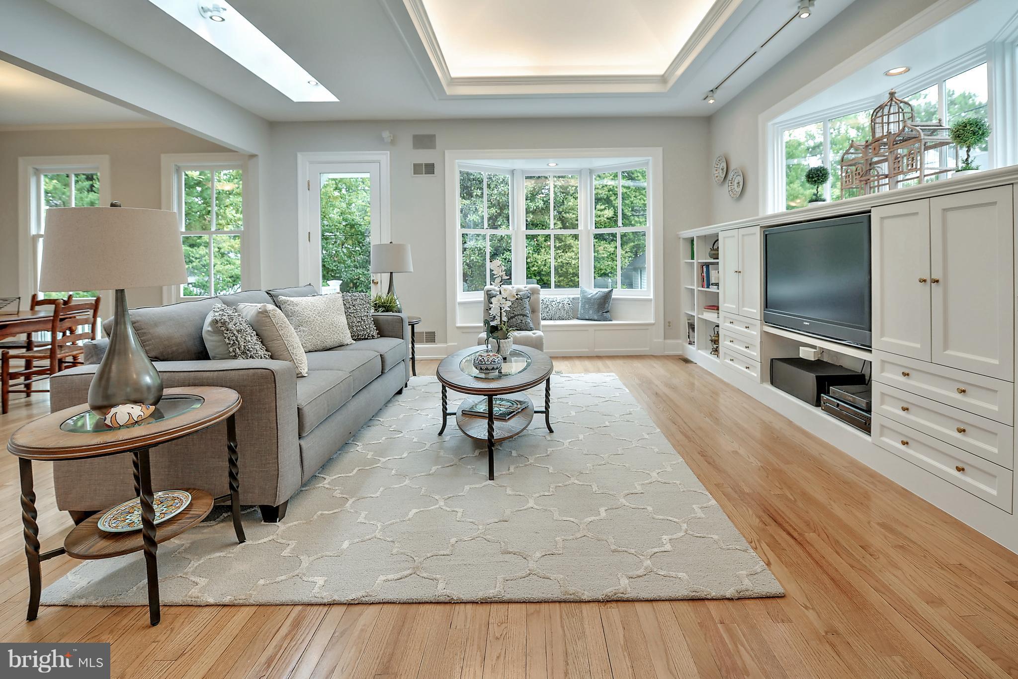 6305 Broad Branch Road Chevy Chase, MD 20815 - Photo 9 of 30 Interior (General)