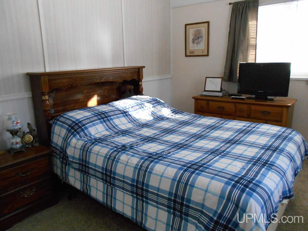 1464 Beckman Road Manistique, MI 49854 - Photo 14 of 30