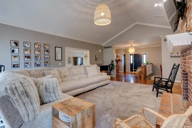 $850,000 | 868 North Country Road 350, Rockport, IN 47635