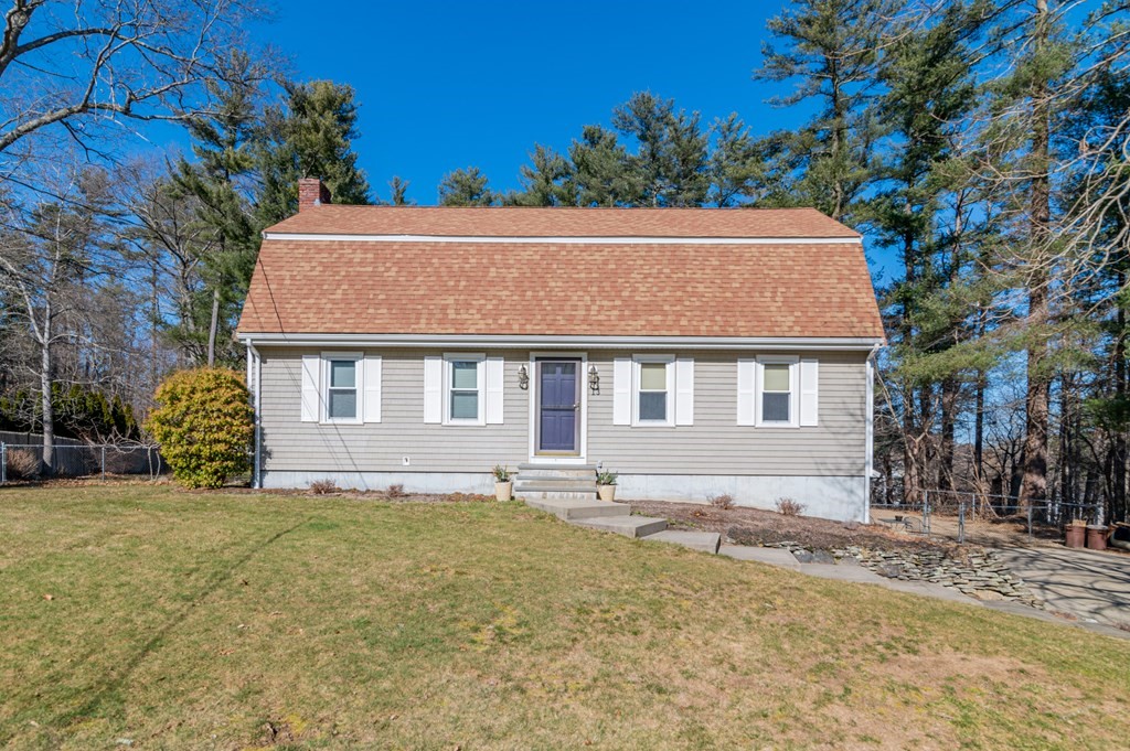 13 Lowell Road Pembroke, MA 02359 - Photo 1 of 31 Gallery Image 1