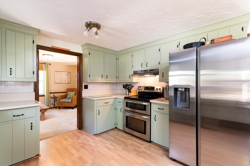 13 Lowell Road Pembroke, MA 02359 - Photo 10 of 31 Gallery Image 10